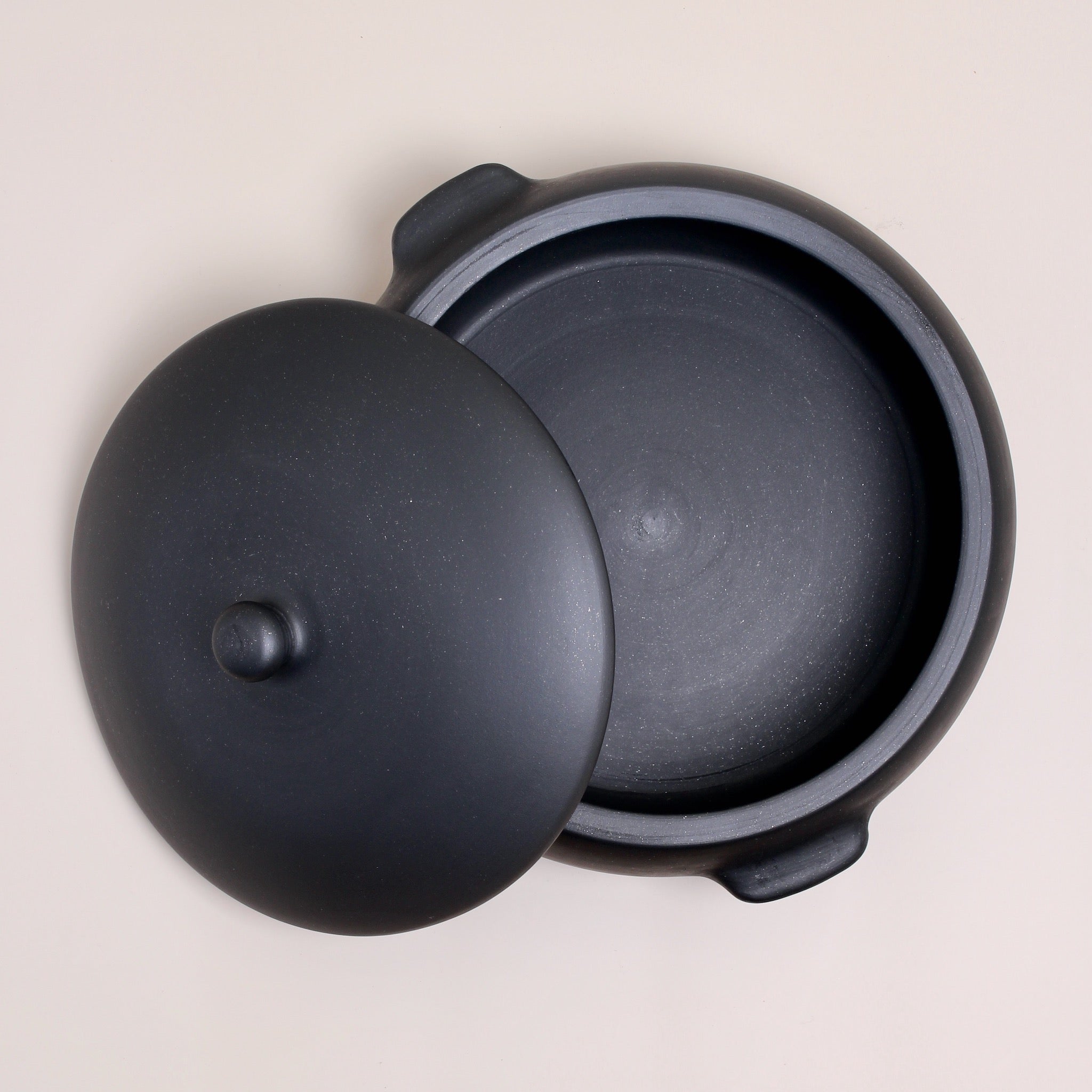 Black Clay Stew Dish