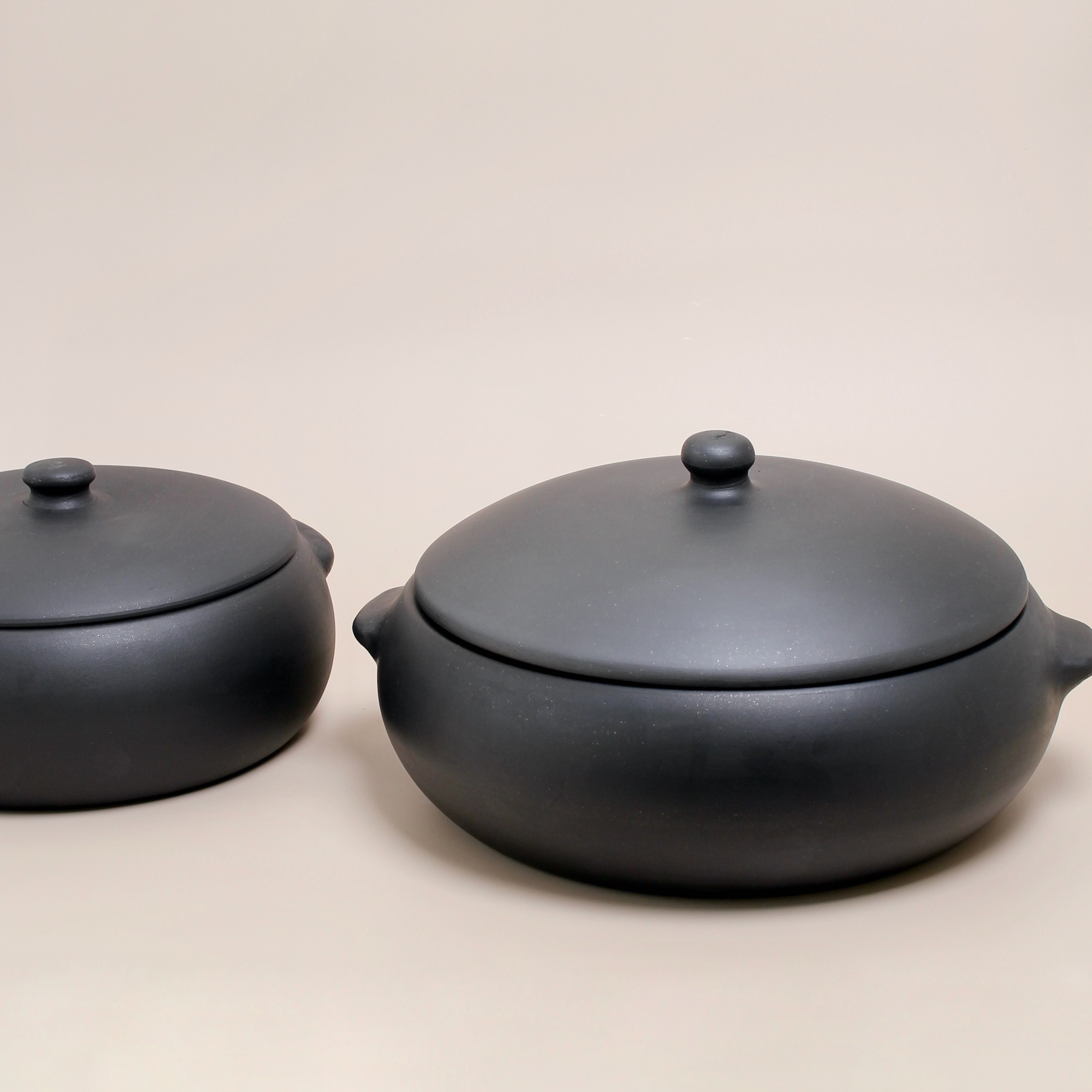 Black Clay Stew Dish