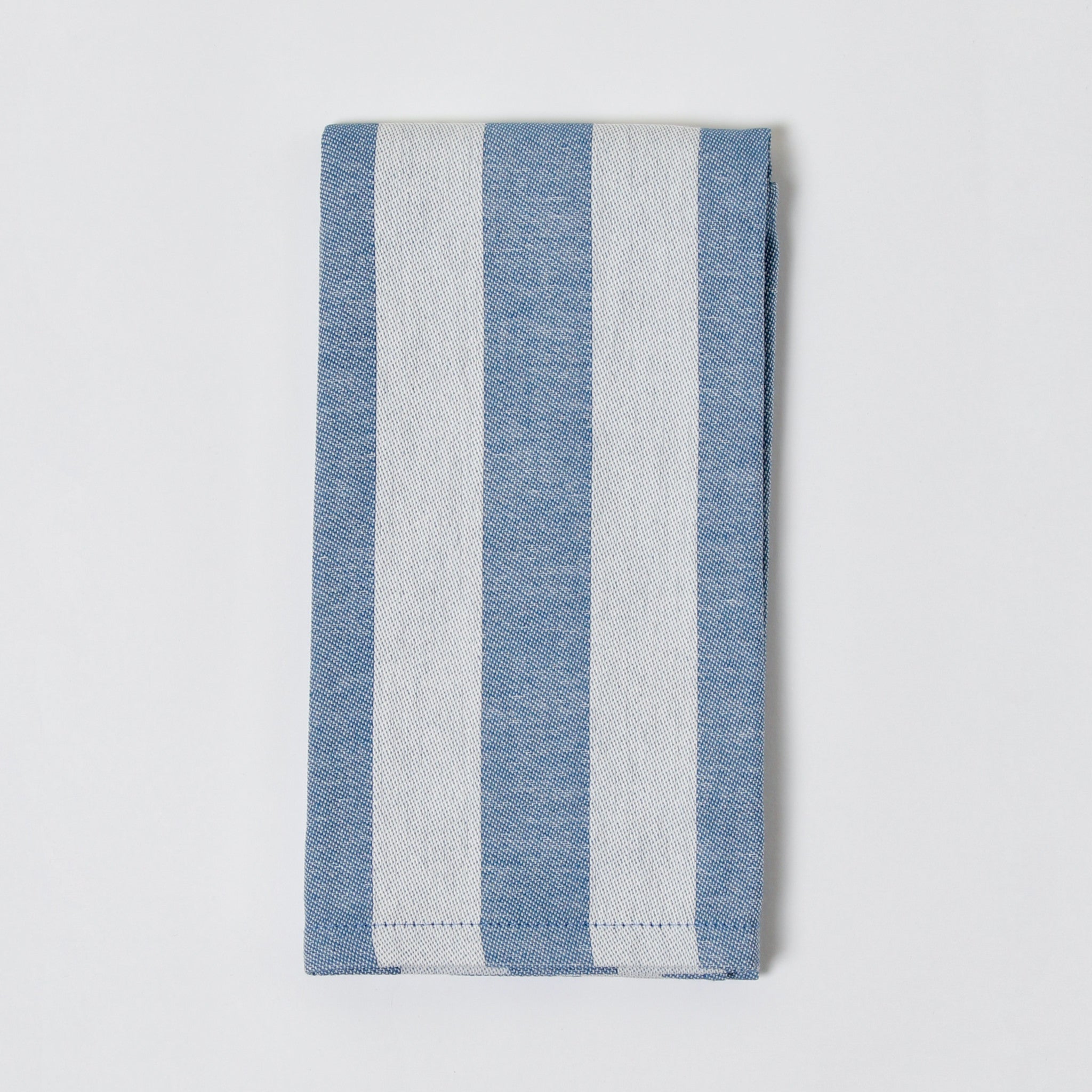 Soft and practical cotton towel for dishes, hands, and counters