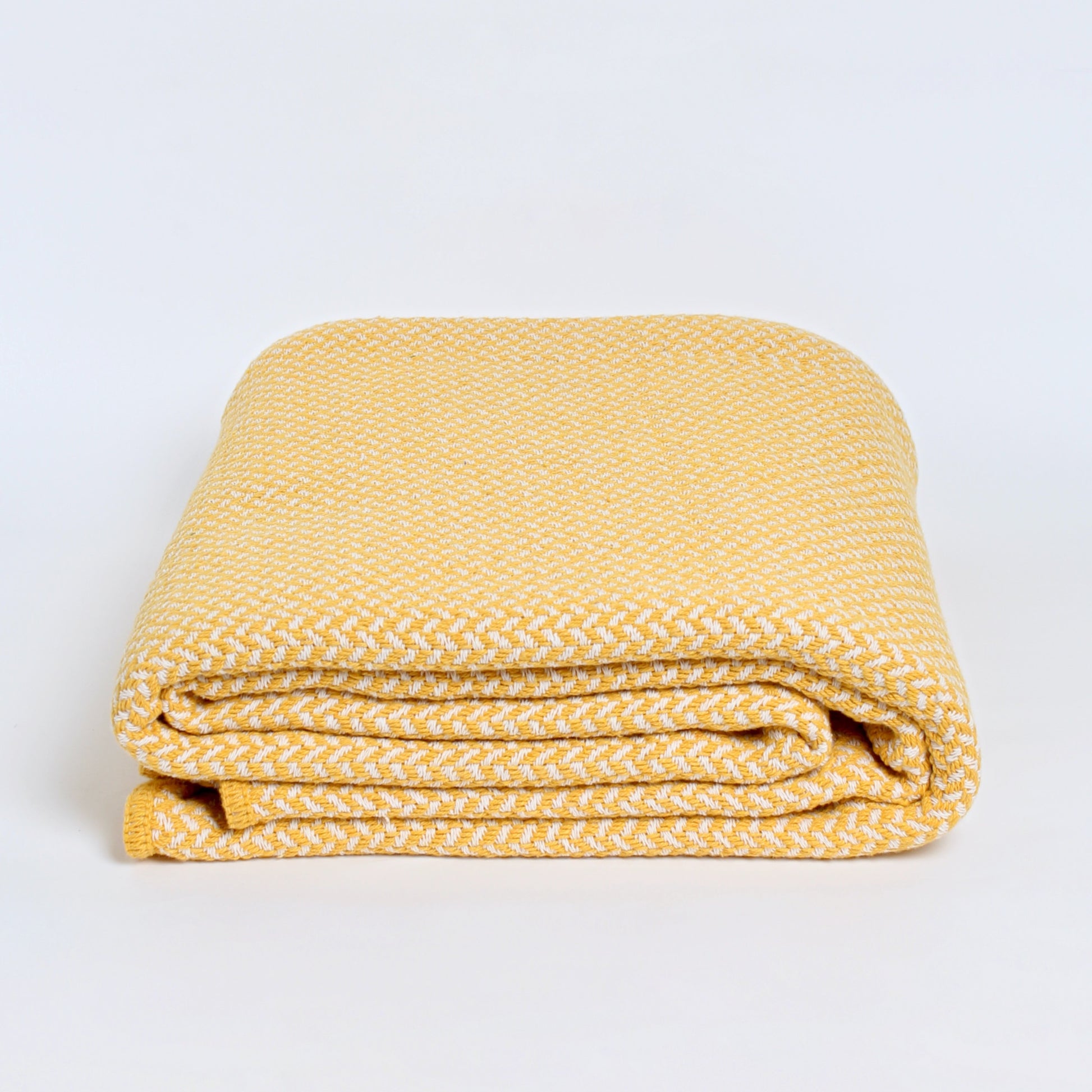 Yellow and white cotton blanket 200x240 cm — recycled eco-friendly bed or sofa throw — artisan-made in Portugal