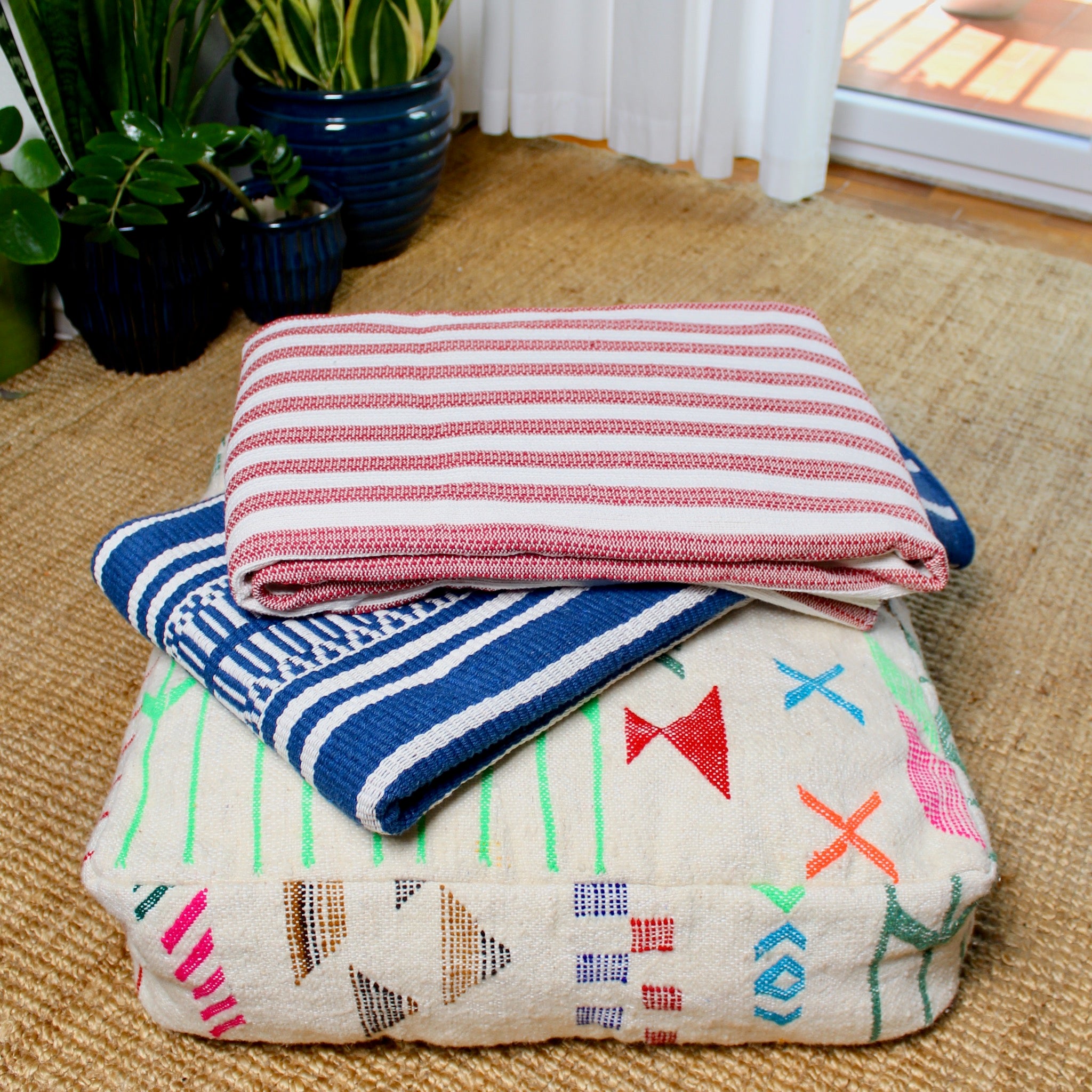 Floor Cushion - Pouf - Gata