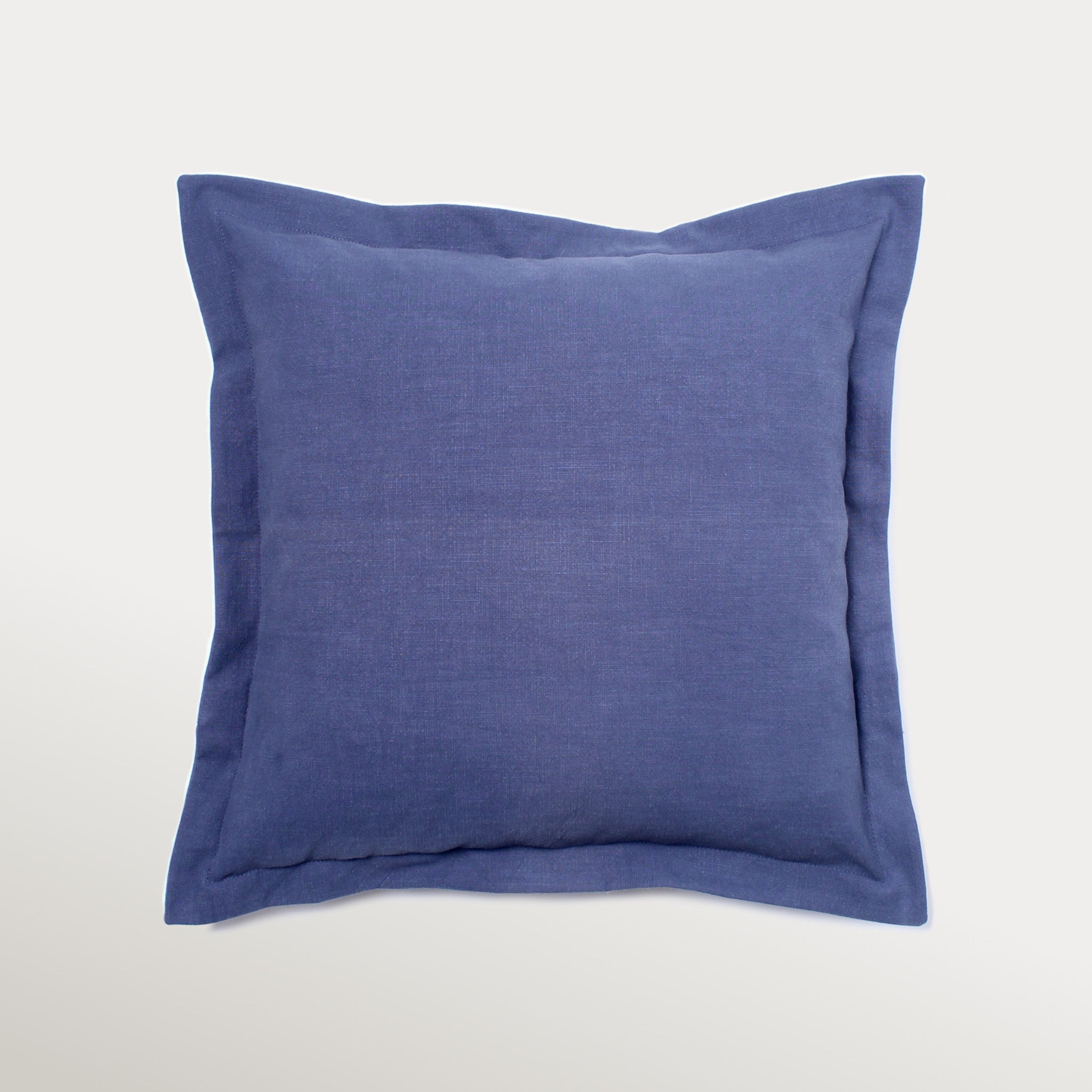 GOTS-certified 100% organic cotton pillow cover with piped edges and hidden zipper — breathable, sustainable cushion perfect for eco-conscious, rustic, and elegant home décor