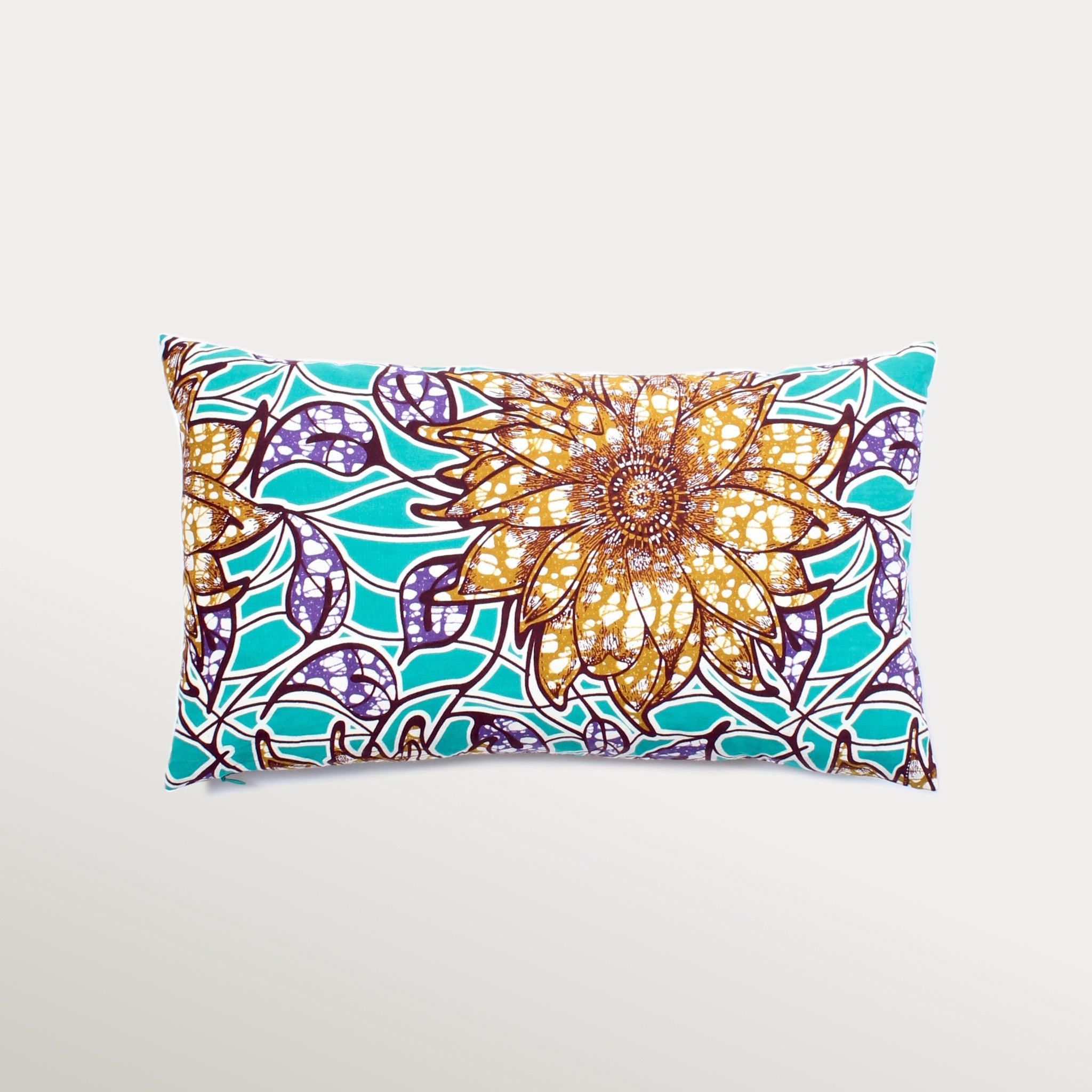 Colorful African wax cotton pillow cover handmade in Portugal — decorative cushion with bold traditional prints — vibrant ethnic home and boho decor