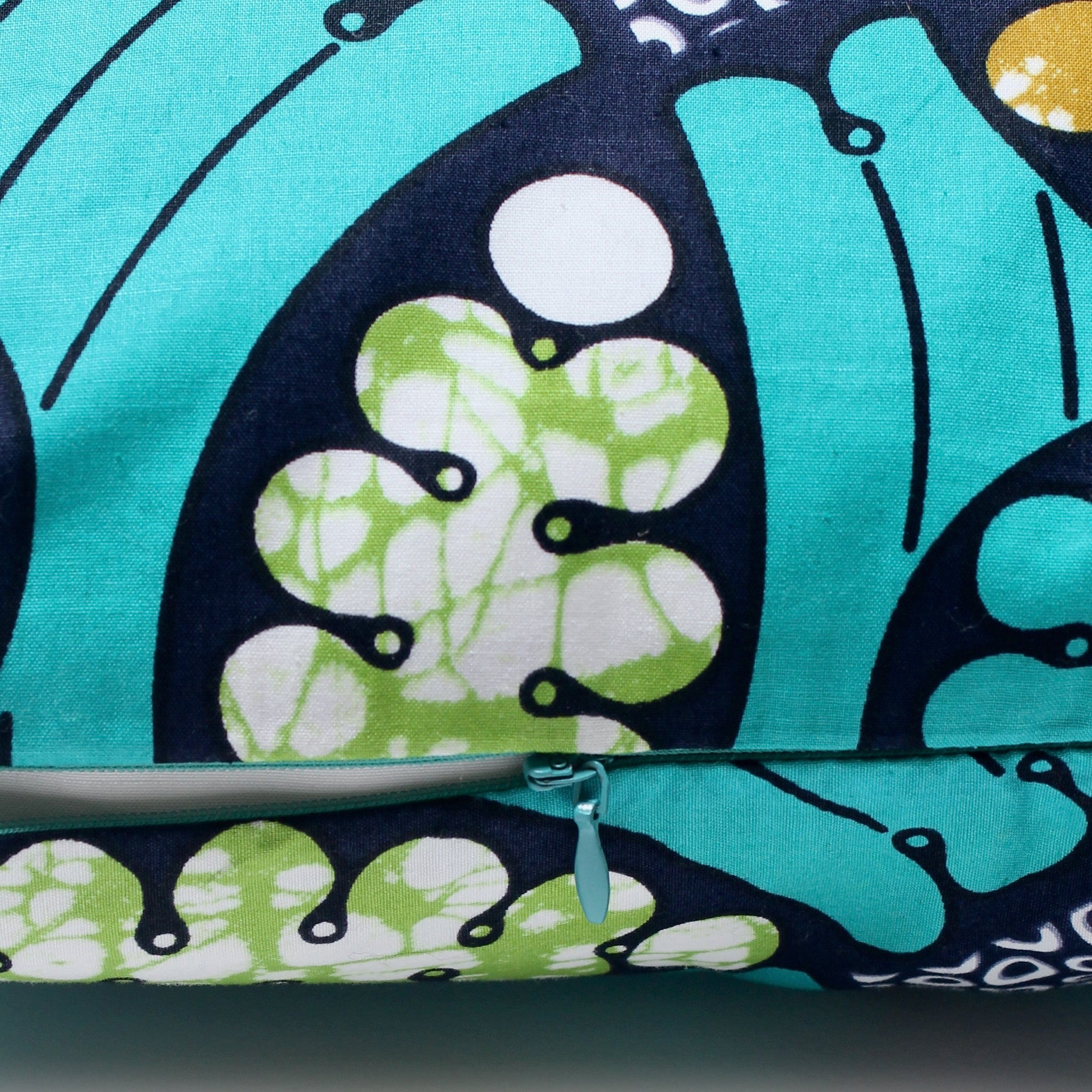 Decorative Throw Pillow - Hemba