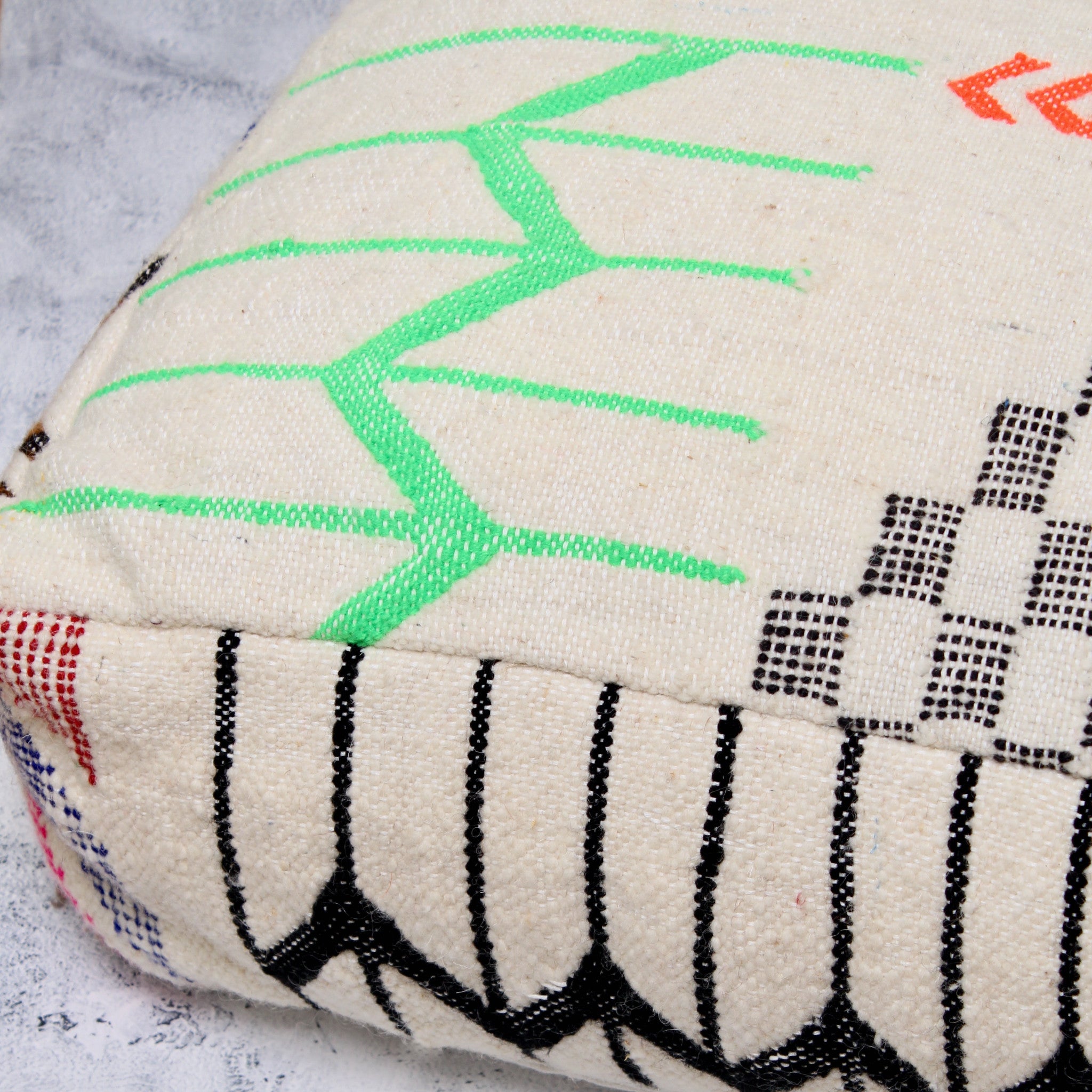 Floor Cushion - Pouf - Corazon